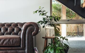 krystal-black-I9AWtcQ84SY-unsplash